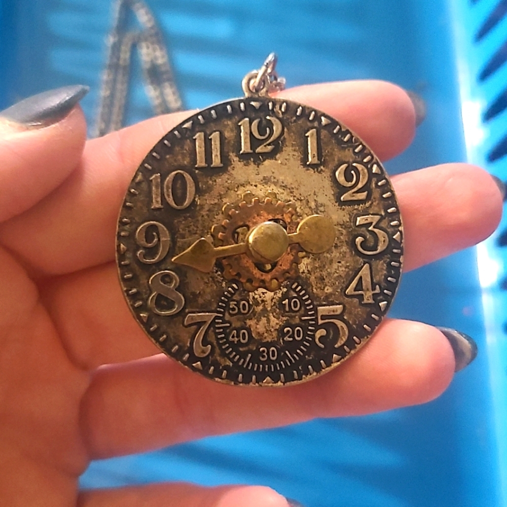 Clock necklace
